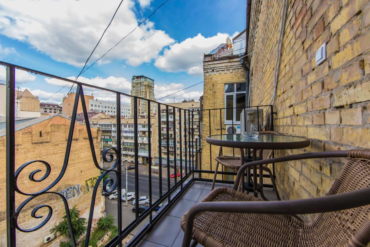 Kyiv City Loft Apart Hotel Bagian luar foto